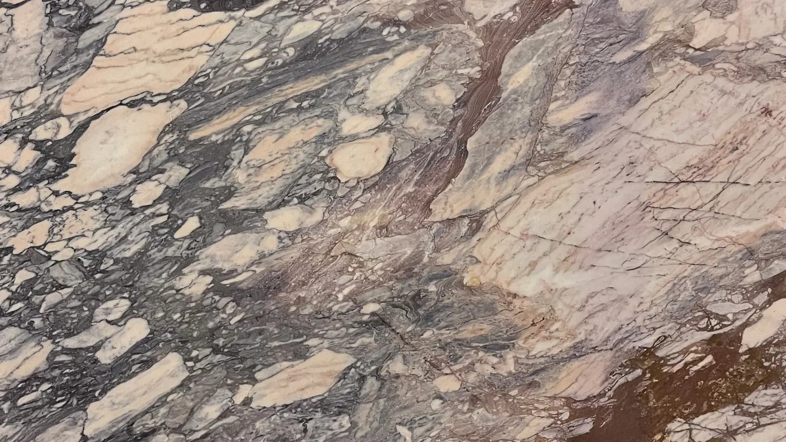 Arabescato Viola marble specimen analyzed by Lithos AI